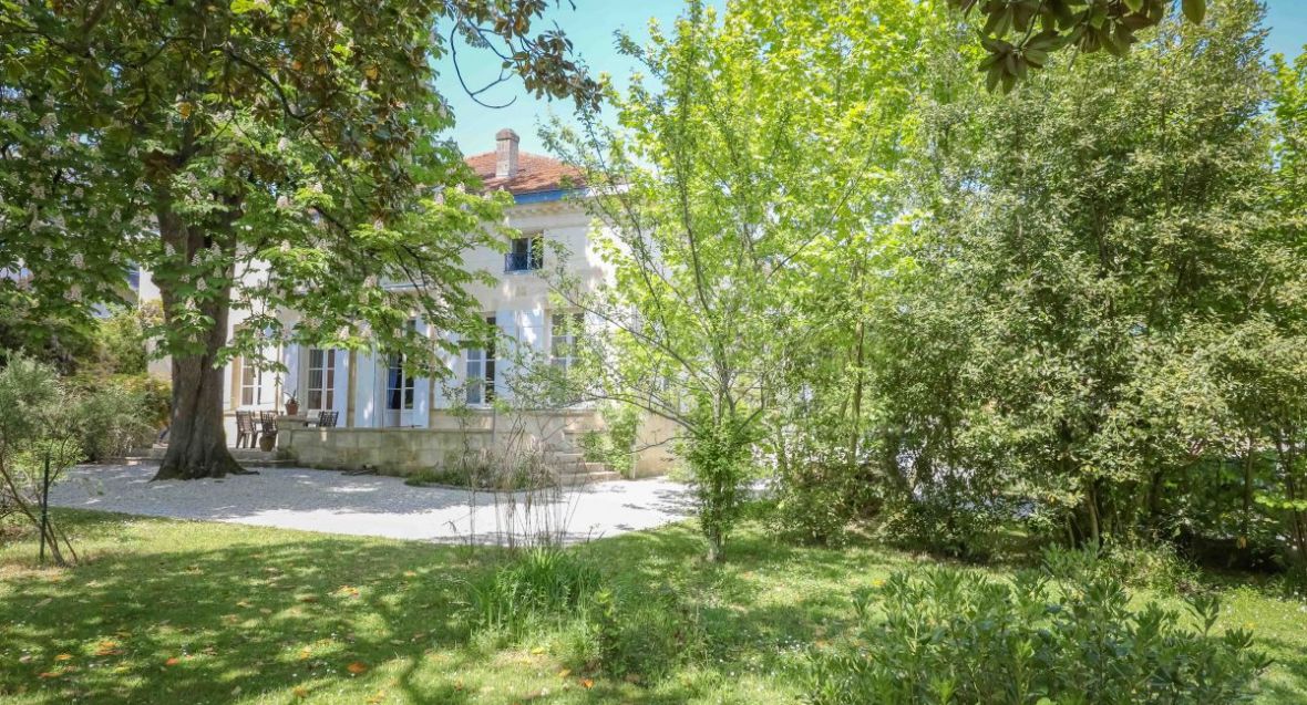 Caudéran : Chartreuse de 350 m2 sur 1 800 m2 jardin