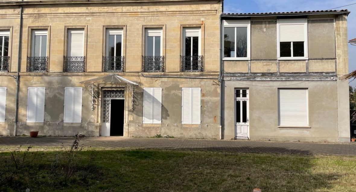 A vendre Caudéran Primrose : Maison à rénover sur parc exceptionnel 