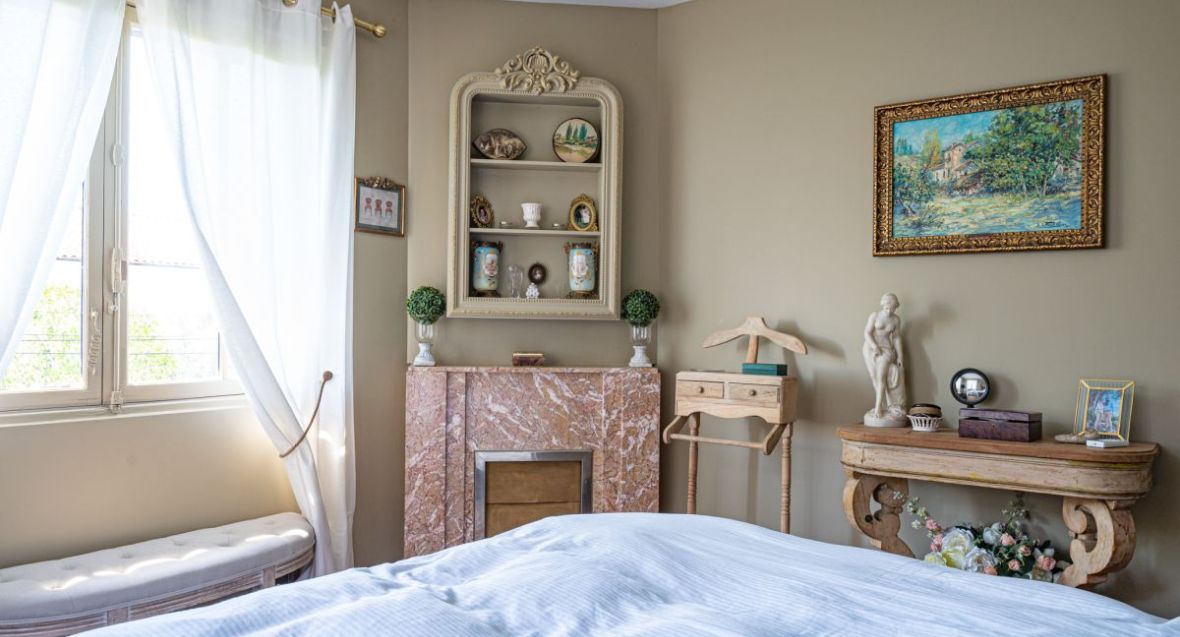 A vendre : Bouscat Ravissante maison familiale avec jardin et garages