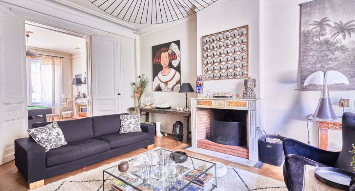 Superbe maison ancienne rénovée avec jardin, piscine et garage intra boulevards et proche de la barrière du Bouscat