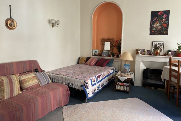 à vendre appartement T1 à rénover Bordeaux centre jardin public