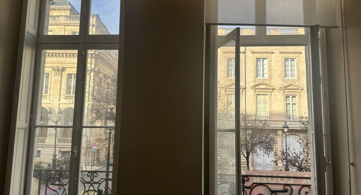 A vendre : Appartement Cours du Chapeau Rouge avec superbe vue sur le grand théâtre
