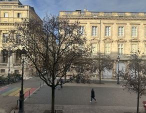 A vendre : Appartement Cours du Chapeau Rouge avec superbe vue sur le grand théâtre