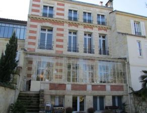 Hôtel particulier sur le jardin public